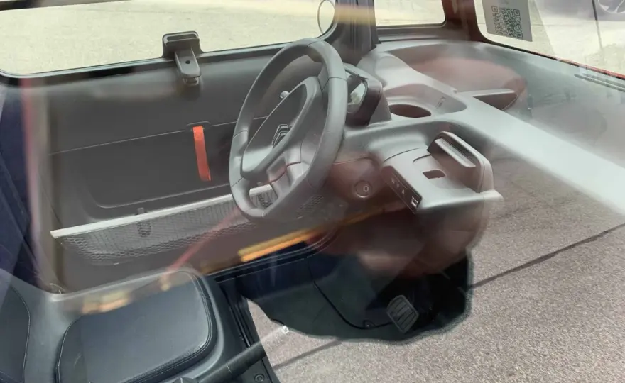 Citroën Ami - Ile kosztuje i czy faktycznie ma sens w mieście?