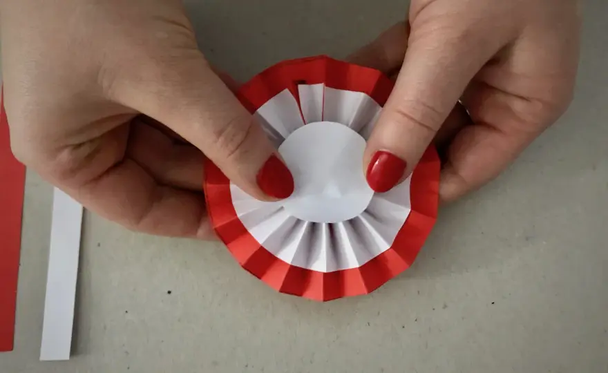 Jak stworzyć piękny kotylion DIY, który zachwyci wszystkich