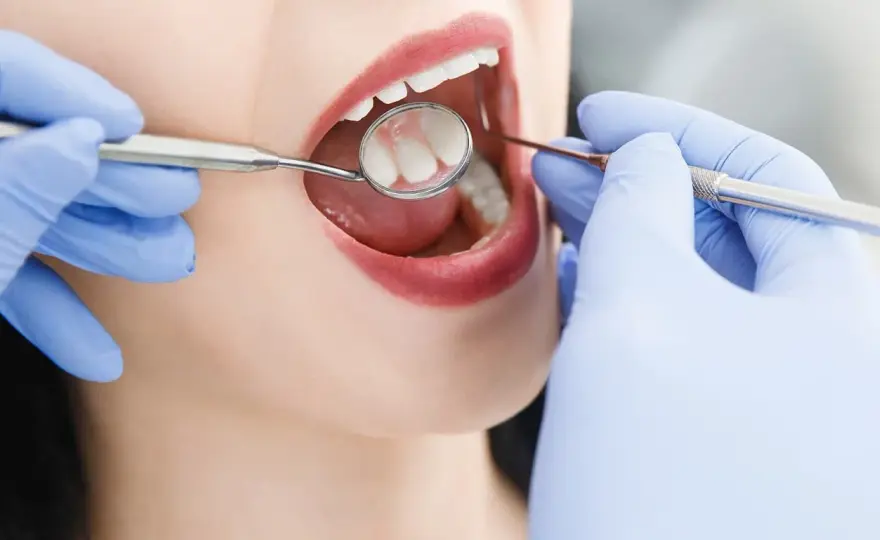 Gdzie do dentysty na NFZ? Znajdź najlepsze oferty w swojej okolicy
