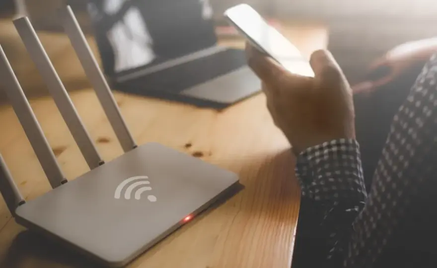 Wi-Fi samo się wyłącza w telefonie? Napraw to w 6 krokach!