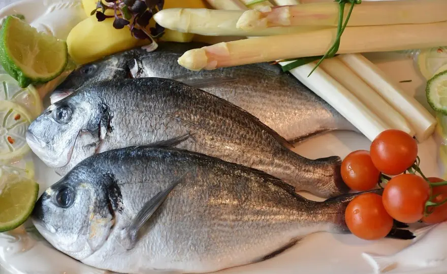 Jakie warzywa do ryby? Odkryj najlepsze połączenia smakowe