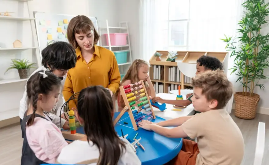Kurs opiekunki w przedszkolu - jak wybrać i znaleźć pracę?
