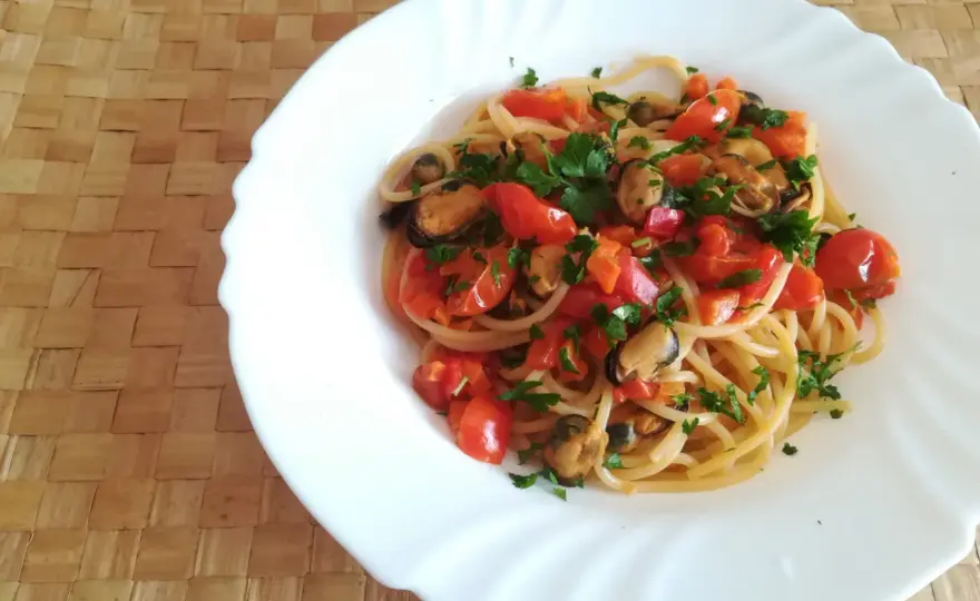 Spaghetti con cozze e pomodorini - dosi e trucchi per farli bene
