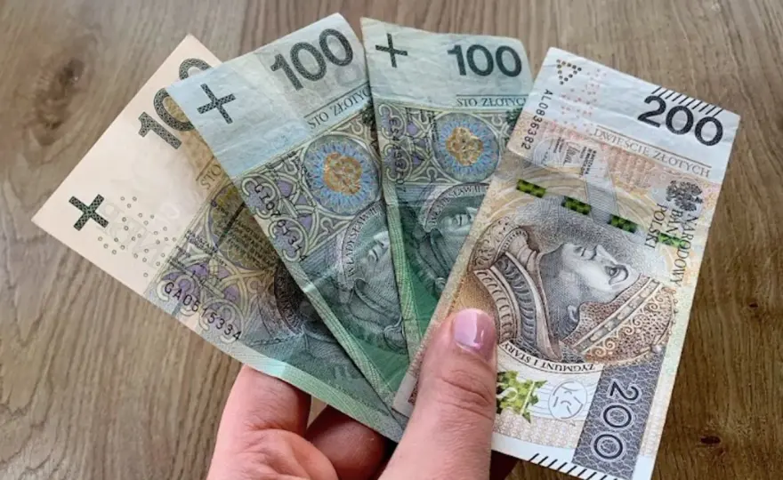 Ile wynosi emerytura po 5 latach pracy? Niska kwota zaskakuje!