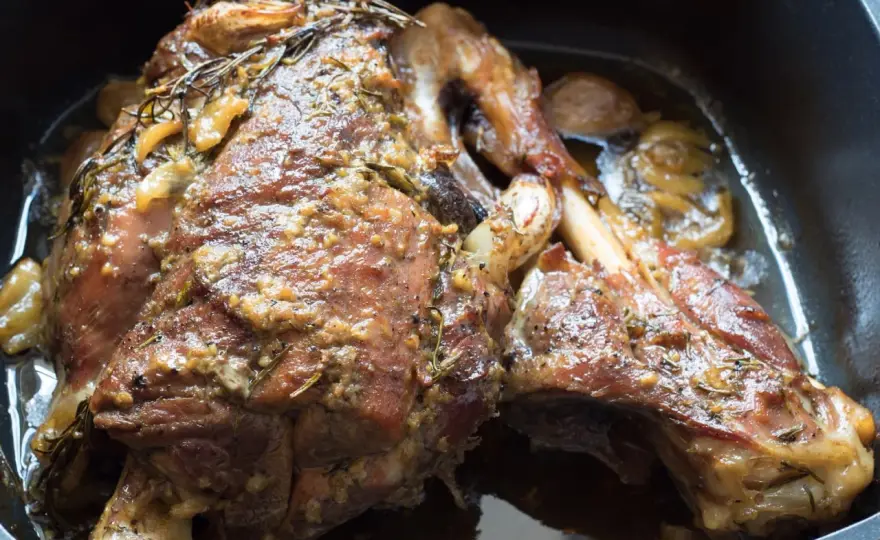 Épaule d'agneau confite - Le secret d'une viande fondante