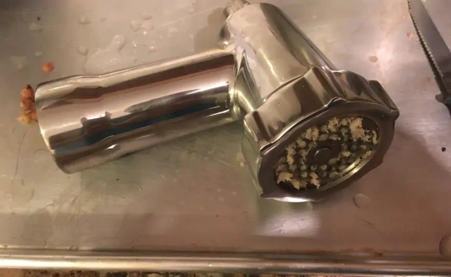Siberian Meat Grinder - Czy to tylko ciekawostka, czy warto go poznać?
