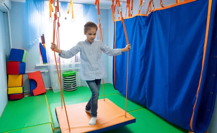 Terapia integracji sensorycznej - kiedy ma sens i jak wygląda