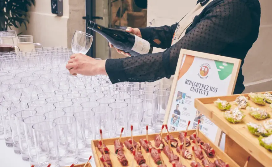 Vin apéritif dînatoire - Les accords parfaits pour une soirée réussie