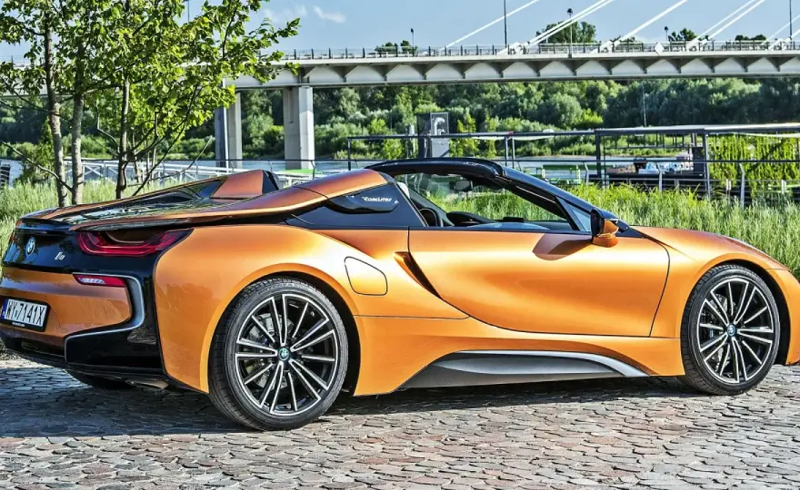 BMW i8 - Cena, parametry i na co uważać przy zakupie?