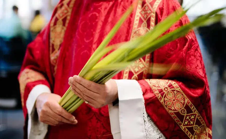 Ile trwa Msza w Niedzielę Palmową? Czas i co wydłuża liturgię