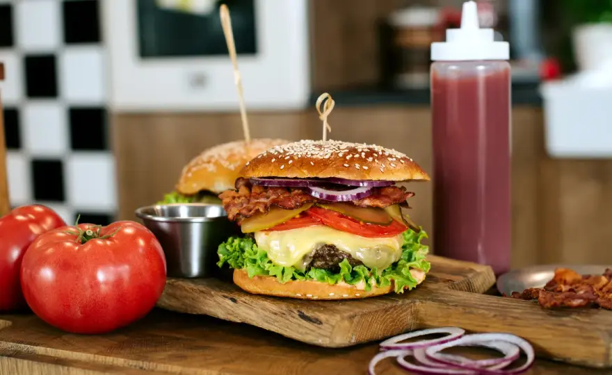 Idealny Burger Wołowy: Sekrety Soczystości i Smaku