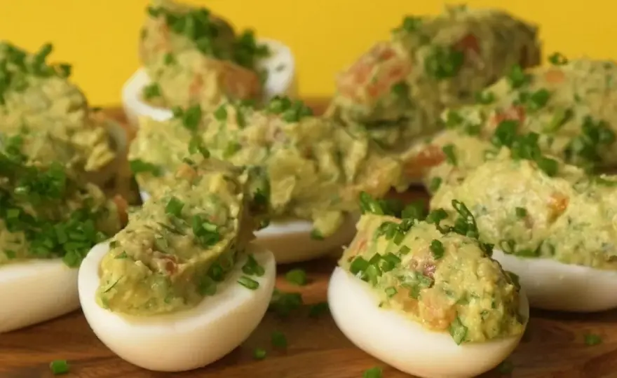 Jajka faszerowane guacamole: przepis, który musisz znać!