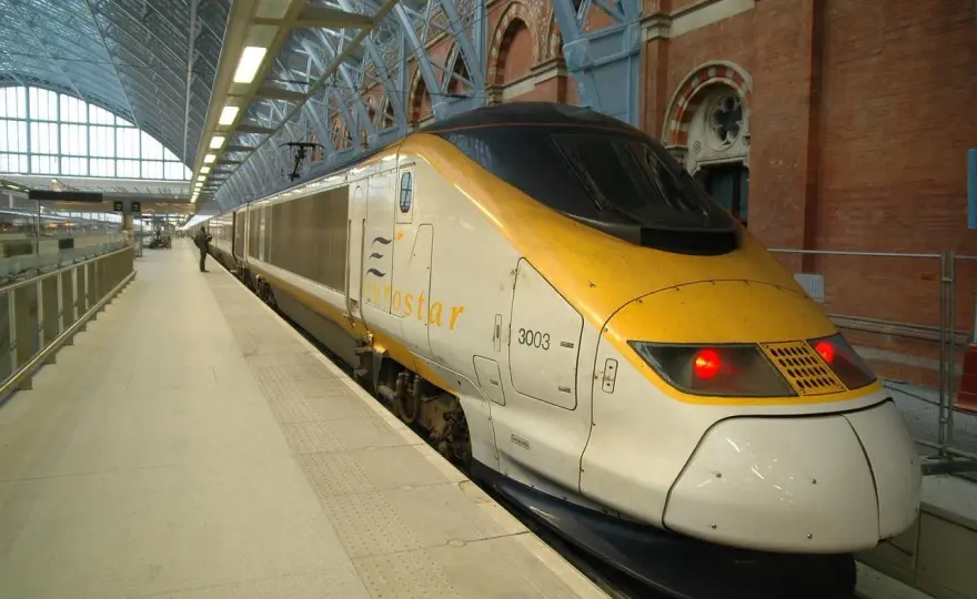Kanał La Manche: Eurostar, prom czy Le Shuttle? Wybierz mądrze!