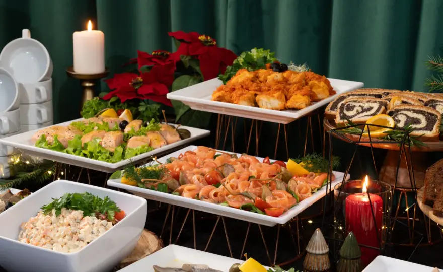 Catering świąteczny Warszawa: Twoja Wigilia Firmowa Bez Stresu