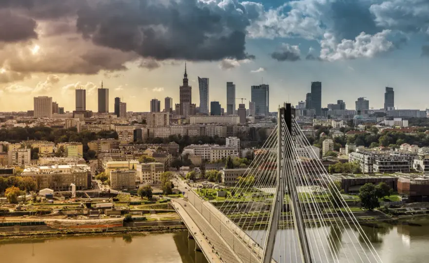 Warszawa: Atrakcje, muzea, wskazówki. Zwiedź stolicę jak ekspert!