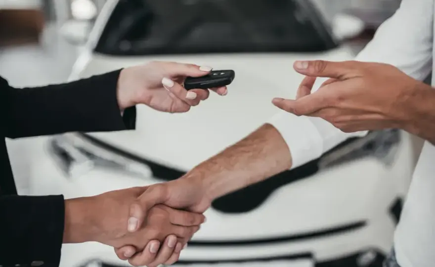 Przemysł motoryzacyjny - Co zmienia się w 2026? Kupuj mądrze!