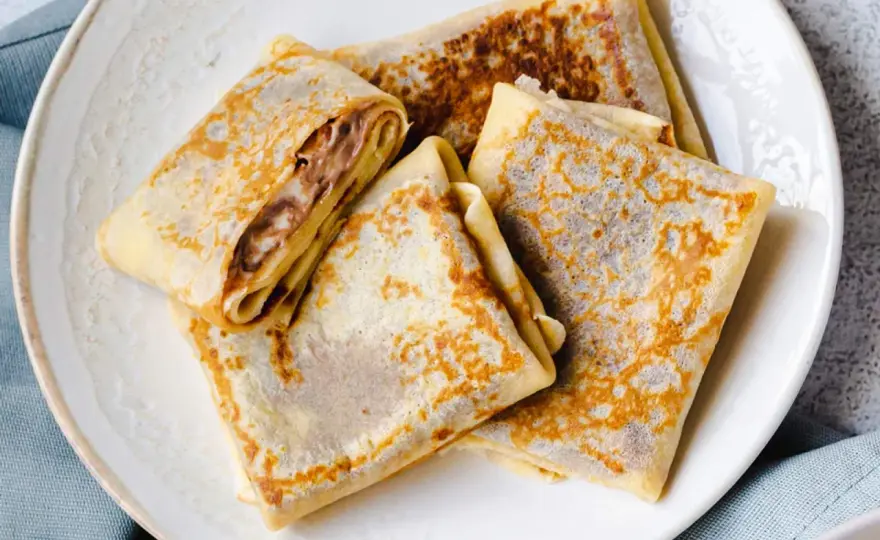 Crêpes Rezept - So gelingen sie hauchdünn und ohne Klümpchen