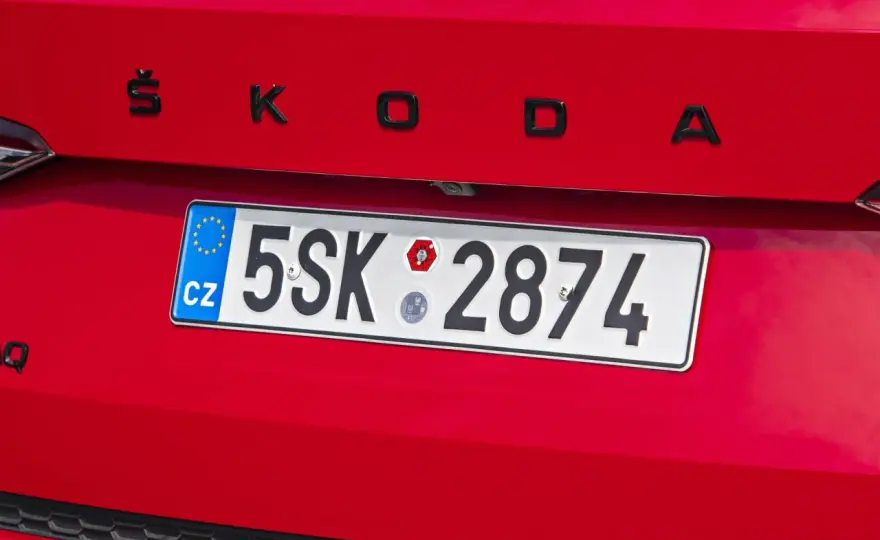 Czeskie tablice rejestracyjne - Co mówią o aucie i jak je czytać?