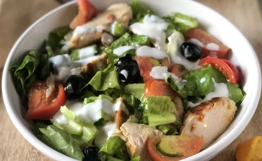 Insalata di pollo con verdure - La ricetta perfetta