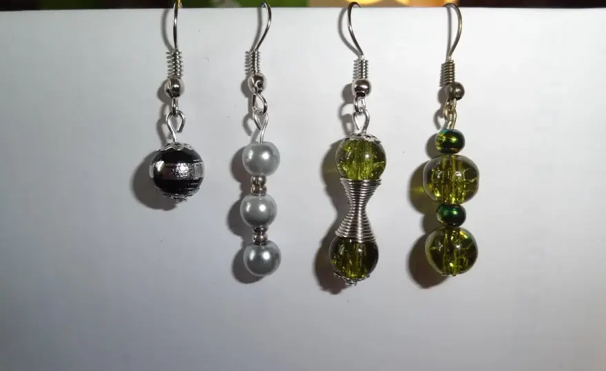 Jak zrobić kolczyki z kamieni: Prosty tutorial DIY krok po kroku