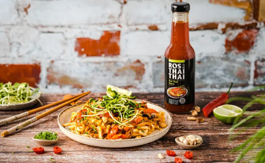 Gdzie kupić sos pad thai? Najlepsze opcje i porady zakupowe
