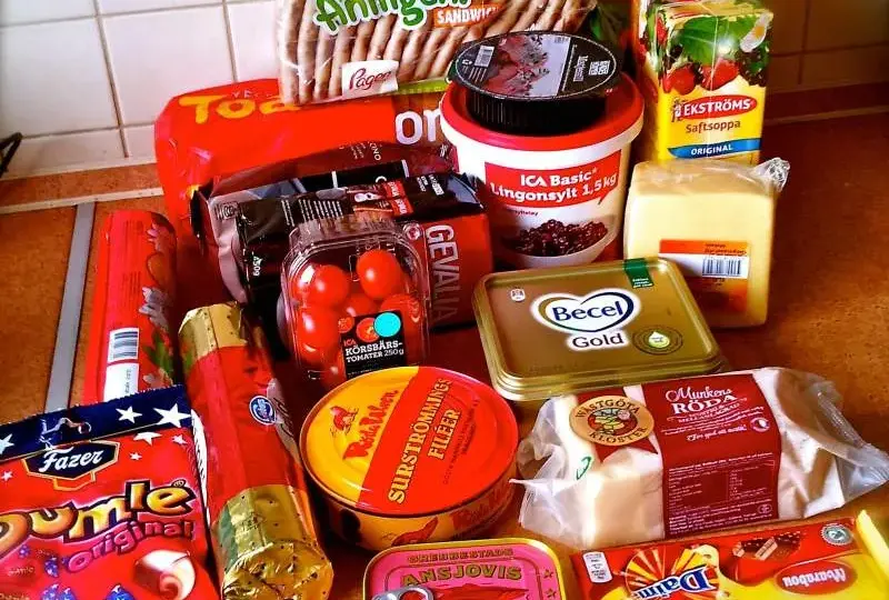 Szwecja: Co kupić? Przewodnik po najlepszych pamiątkach i smakach