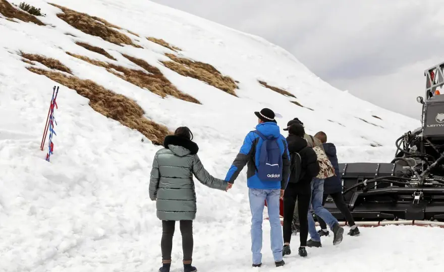 Tatry - Warunki na szlakach dziś. Planuj bezpieczną wycieczkę!