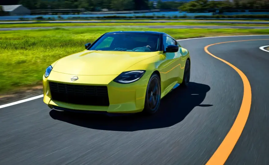 Nissan 400Z i Sverige - versioner, prestanda och köpråd