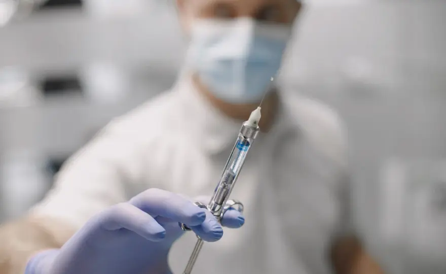 Znieczulenie u dentysty: fakty o bezpieczeństwie i bezbolesnym leczeniu