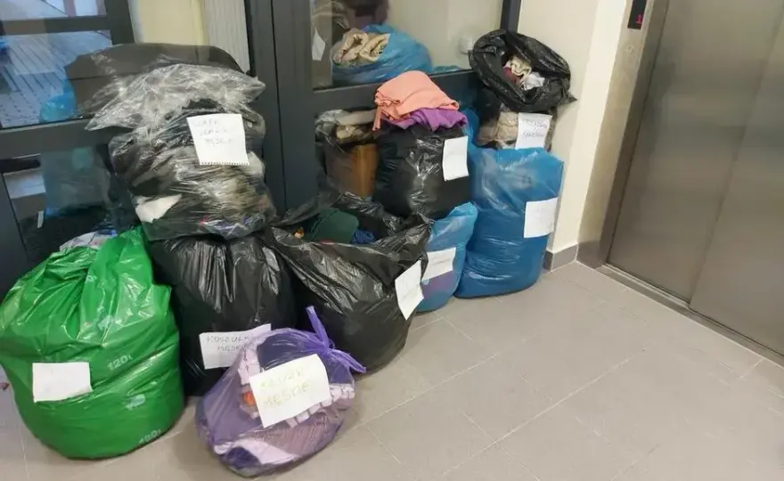 Gdzie oddać ubrania? 5 sprawdzonych sposobów na pomaganie