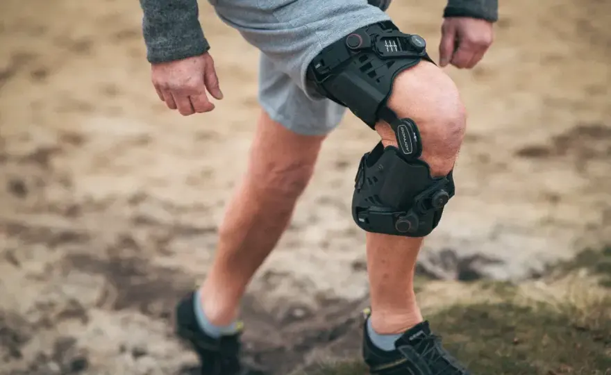 Innenbandriss Knie: Orthese oder Bandage? Finde die beste Wahl!