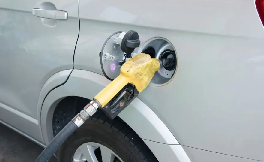 Jak zatankować auto bez stresu i pomyłek?