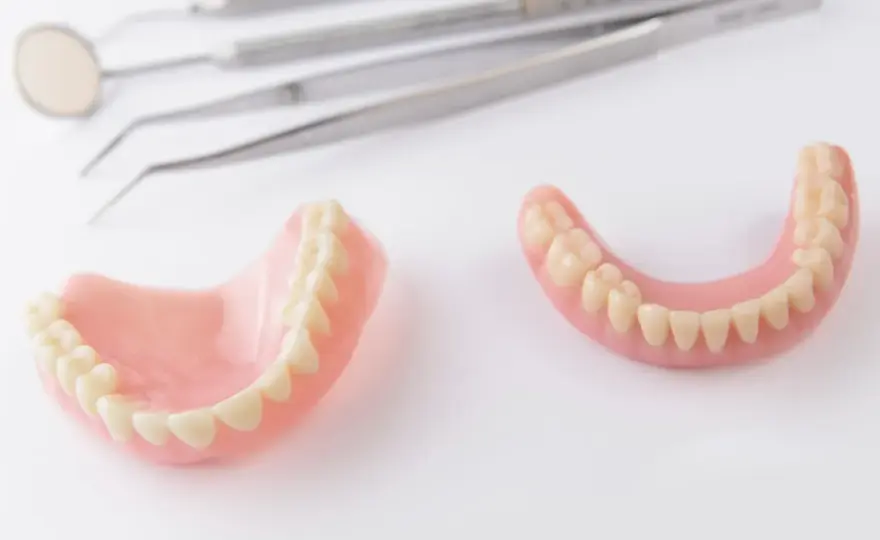 Denti mobili negli adulti, cause e cure per salvarli