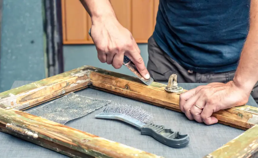 Sverniciatura del legno - come farla senza rovinare il pezzo
