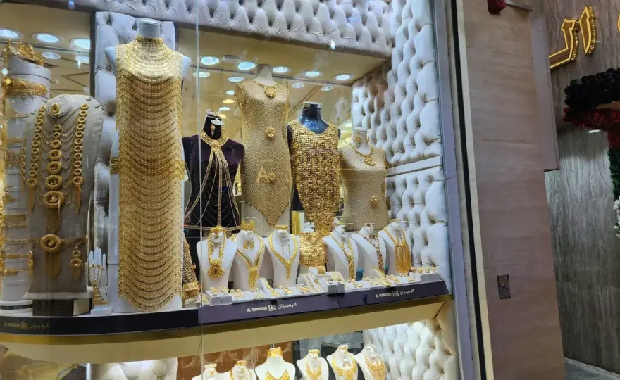 Dubaj DXB: Zakupy bezcłowe perfumy, złoto, elektronika taniej?