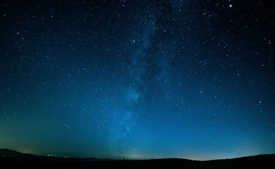 Foto notturne a mano libera - Scatti nitidi senza treppiede