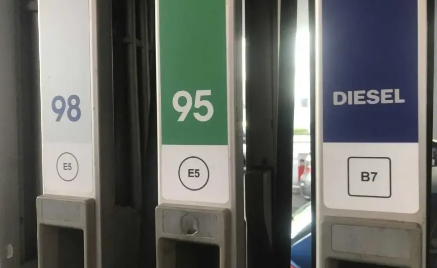 Oznaczenia diesla na stacji - Jak tankować bez pomyłki?