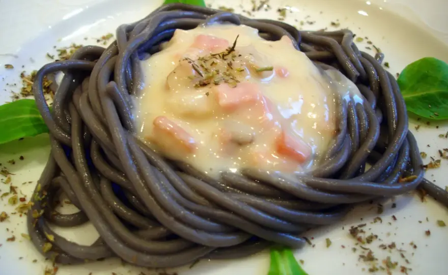 Pasta negra con nata - Receta perfecta sin errores