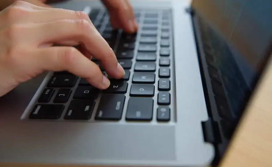 Zablokowana klawiatura Lenovo? Odblokuj ją! Szybkie i skuteczne metody