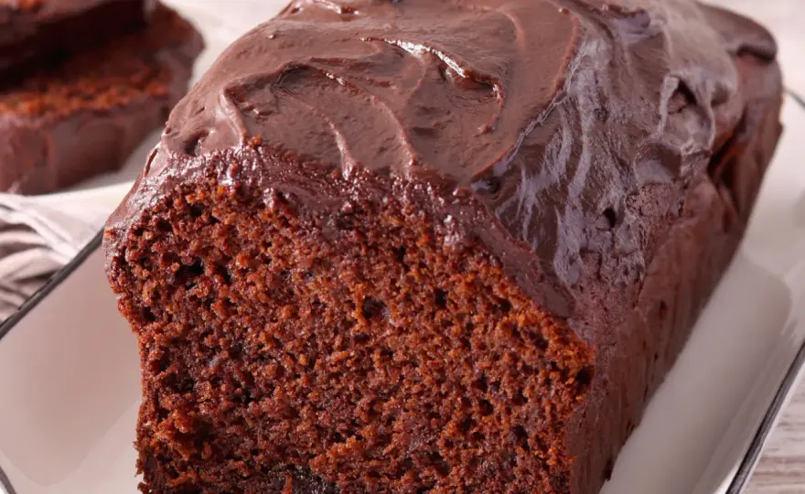 Wilgotne ciasto czekoladowe z mascarpone - sekret idealnego spodu