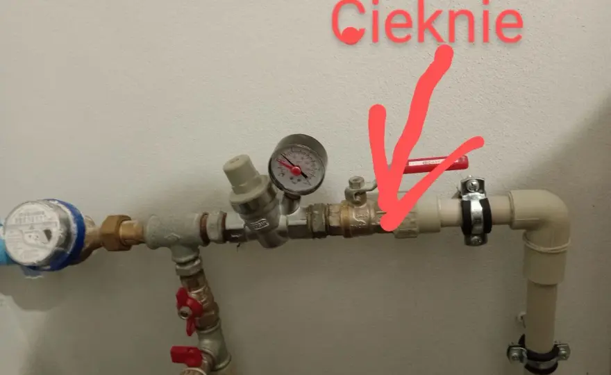 Zawór antyskażeniowy przed czy za wodomierzem?