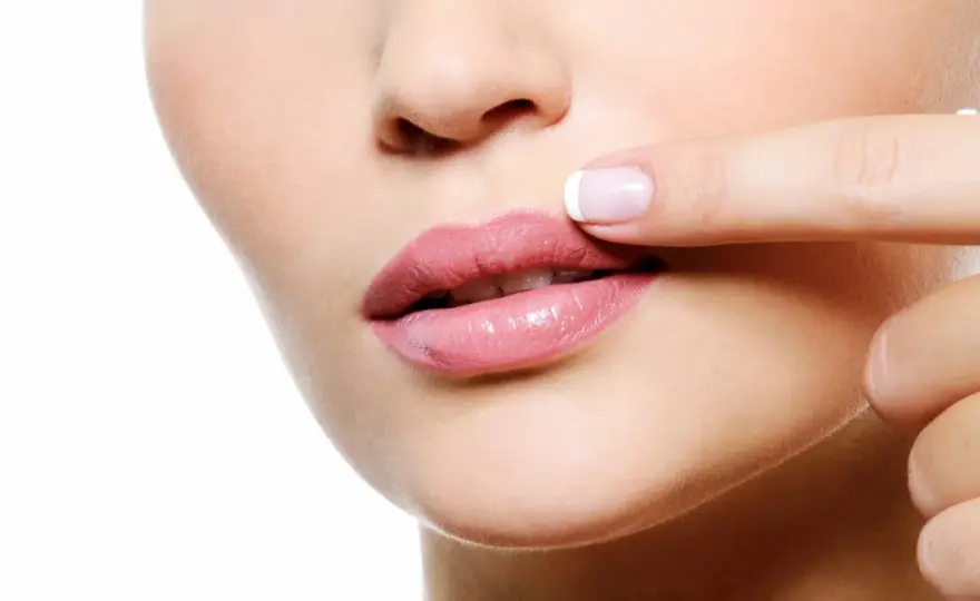 Grano en el labio - ¿Qué es y cómo tratarlo?