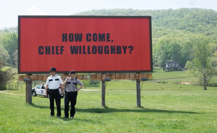 Film Trzy billboardy za Ebbing Missouri - mocna opowieść o walce o prawdę