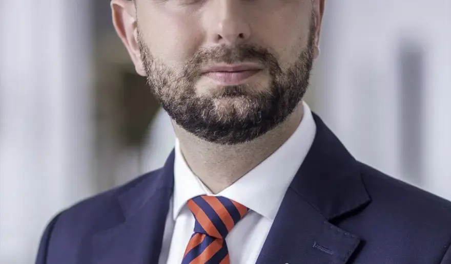 Władysław Kosiniak-Kamysz – jaką partię prowadzi i co to oznacza?