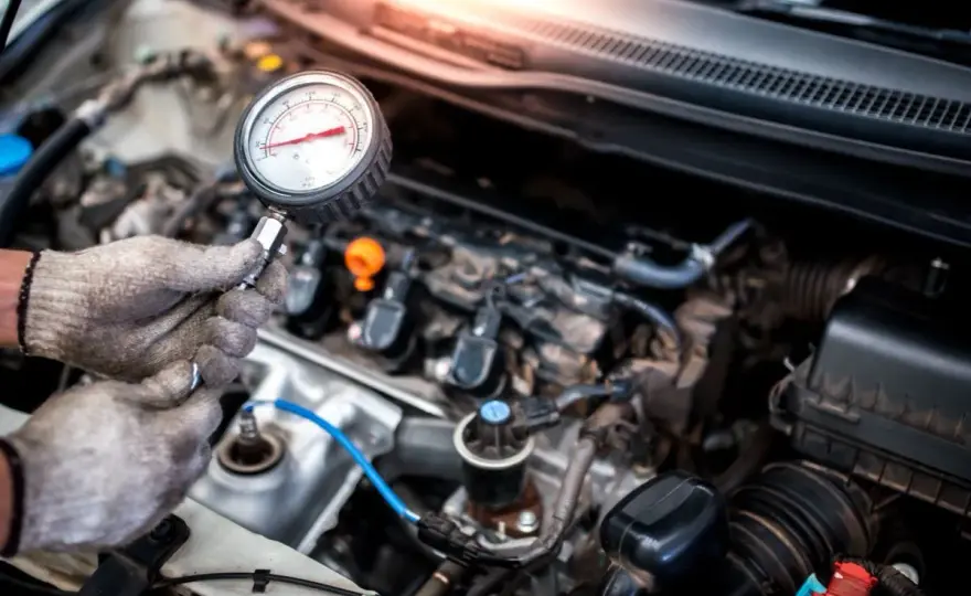 Jakie minimalne ciśnienie sprężania diesel - uniknij kosztownych napraw