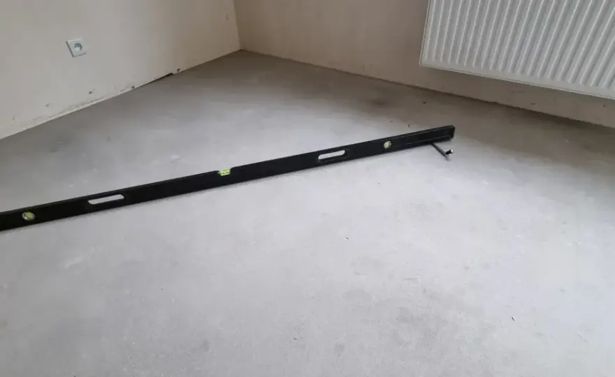 Co sprawdzać przy odbiorze mieszkania od dewelopera, aby uniknąć problemów?