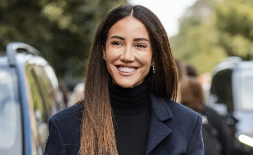 Schwarz & Dunkelblau kombinieren: 3 Regeln für elegante Outfits