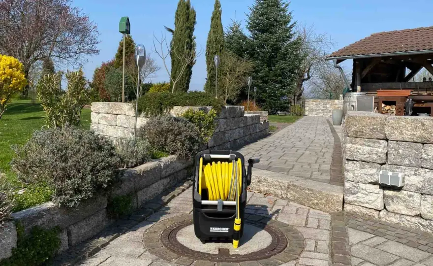 Schlauchwagen richtig wählen - Bauarten, Größe und Pflege