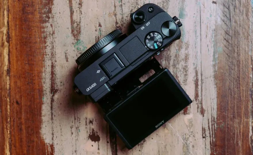 Test Sony A6400 - Czy nadal warto kupić ten aparat?