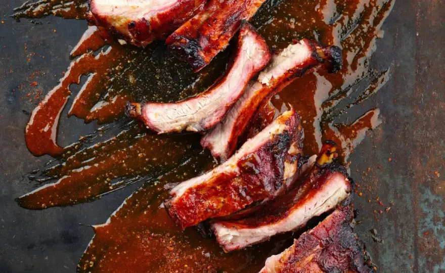 Recette de ribs - Travers de porc fondants au four ou BBQ